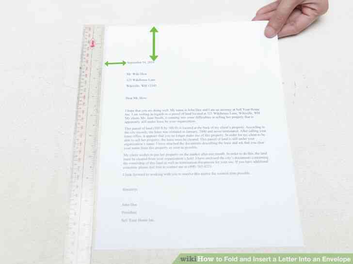 Image intitulée Plier et Insérer une Lettre Dans une Enveloppe à l